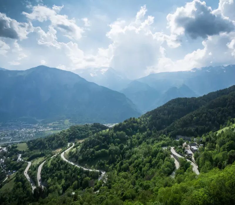 Iconic Climbs of the Tour de France - Which is Your Favourite?